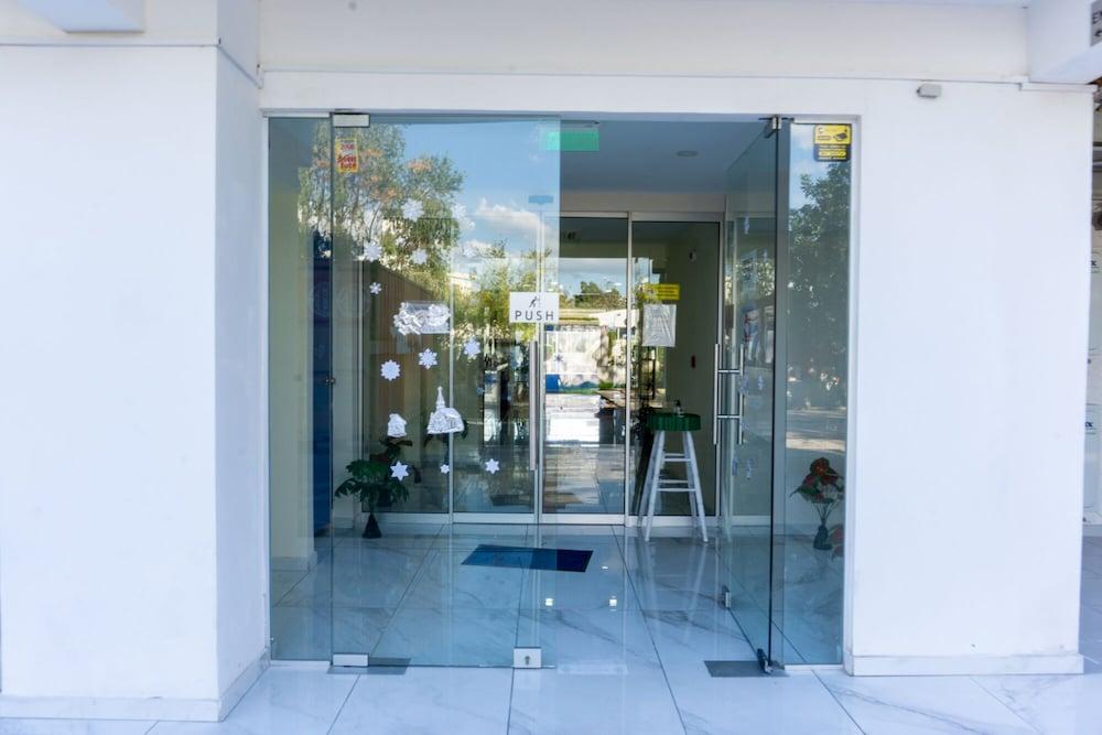 Mariandy Hotel Larnaca Ngoại thất bức ảnh